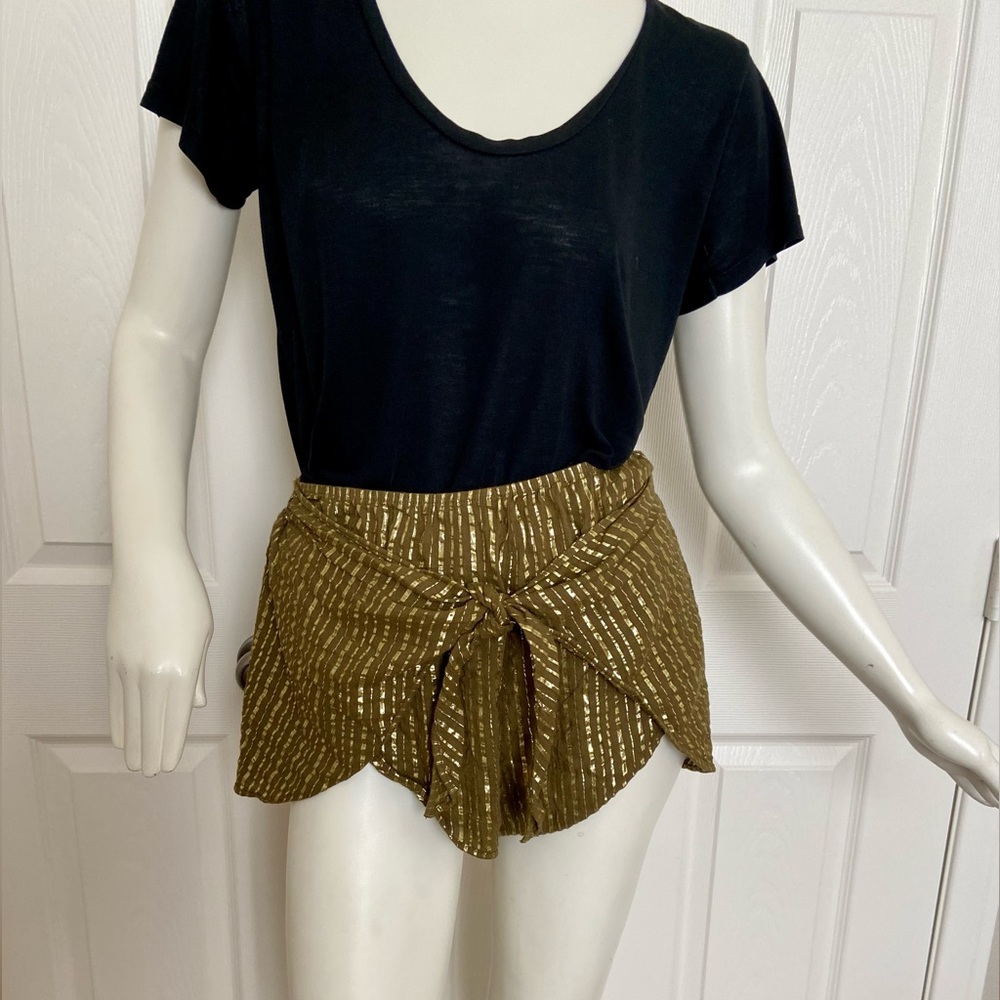 Victoria Secret Green and Gold Striped Skort Size Large
